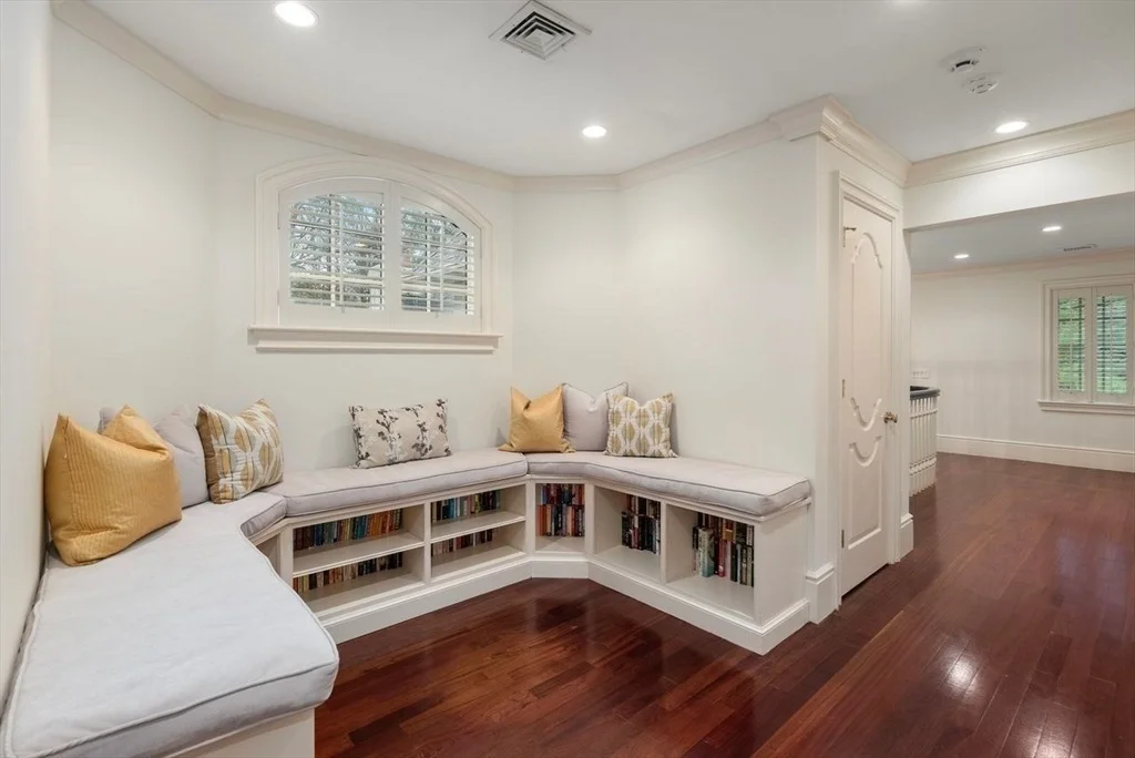 Photo of 25 Cutler Ln
