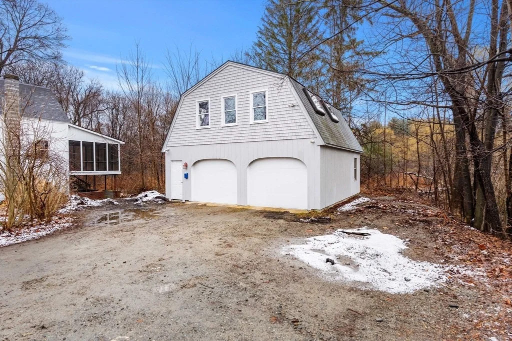 Photo of 104 Mill St