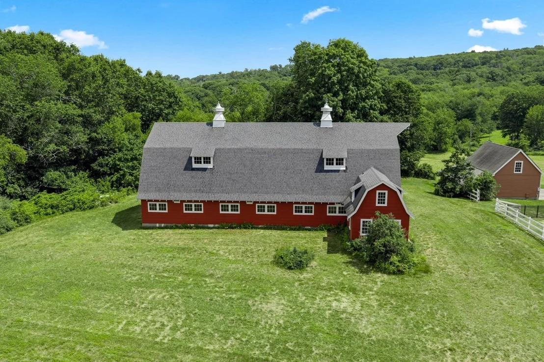 Photo of 304 Warren Rd