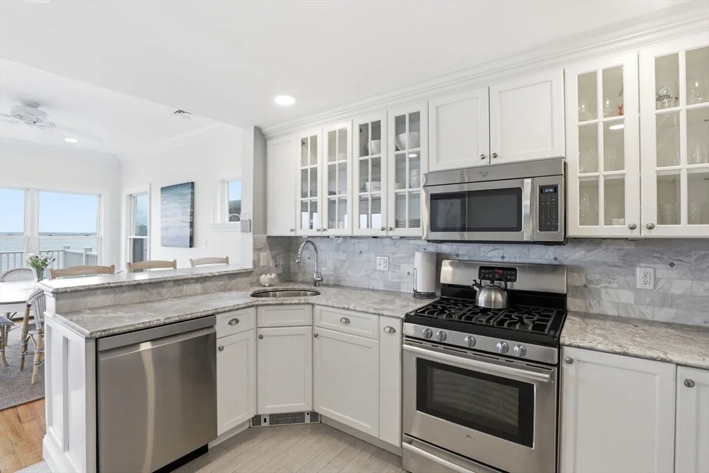 Photo of 60 Holbrook Ave