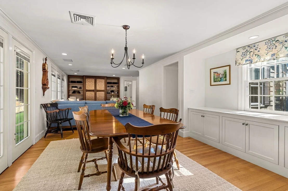 Photo of 5 Willowdale Rd
