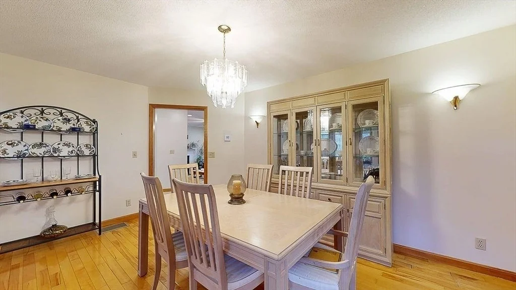 Photo of 51 Sheffield Dr