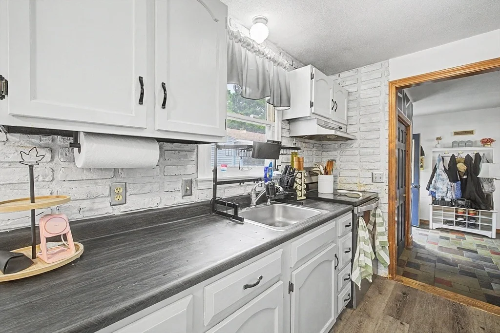 Photo of 11 Crestview Drive
