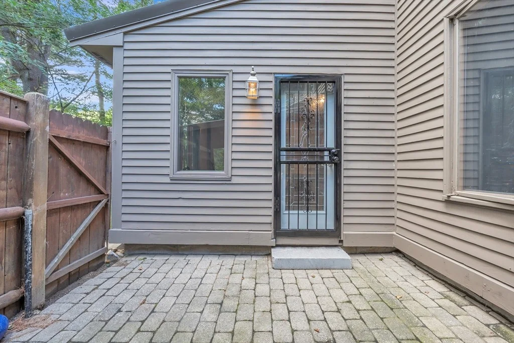 Photo of 8 Brookside Rd