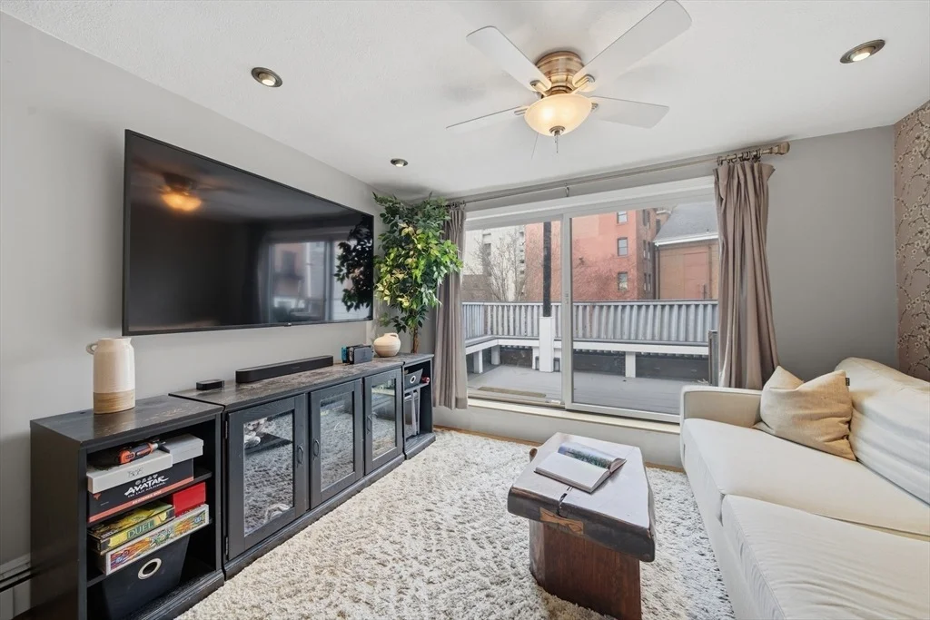 Photo of 2 Lyndeboro Pl