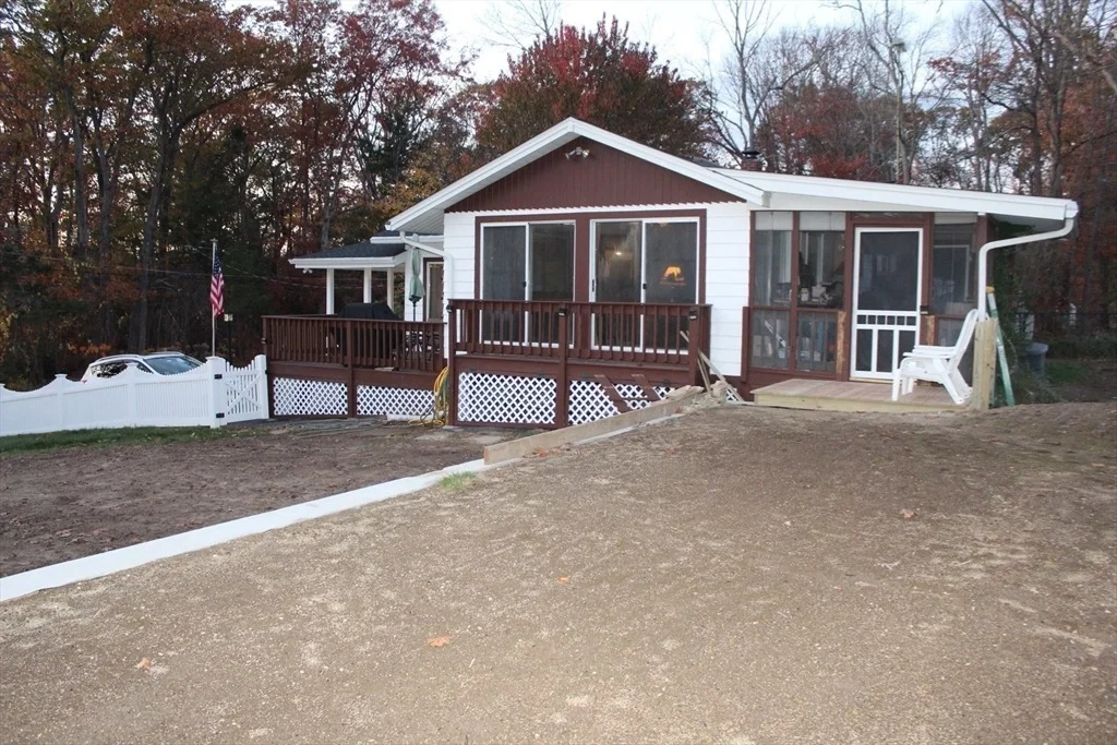 Photo of 60 Shore Rd