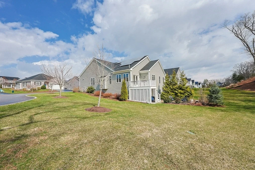 Photo of 30 Partridge View Ln S