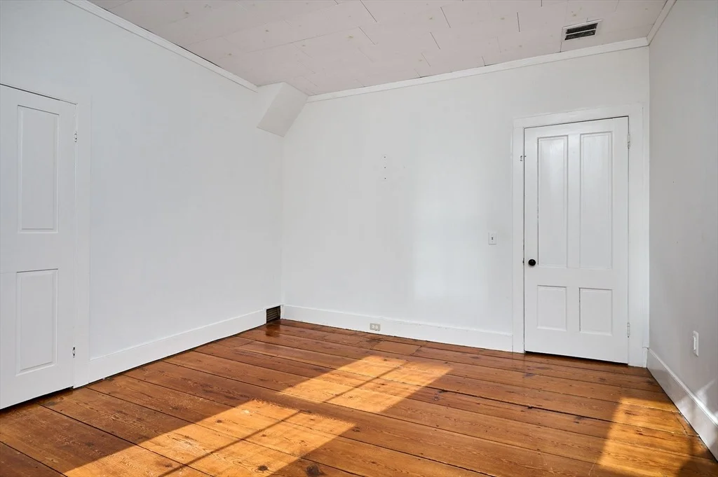 Photo of 100 Depot Rd
