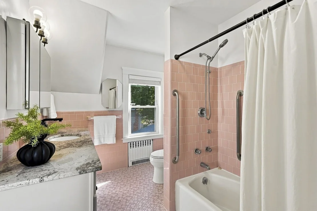 Photo of 23 Brooklawn Terrace
