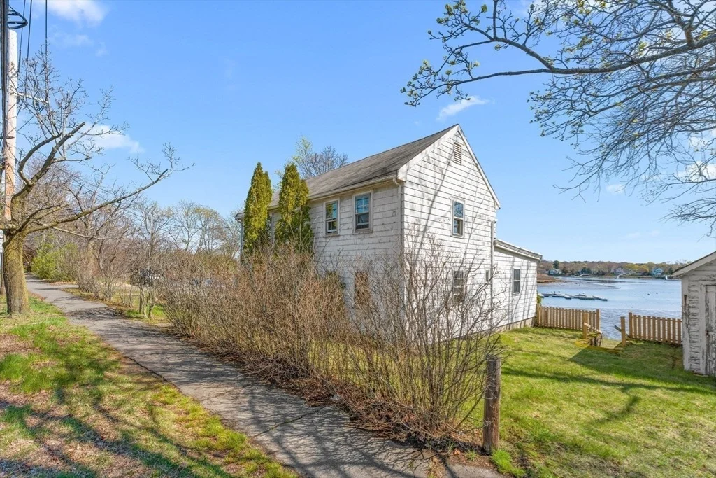 Photo of 90 Water St