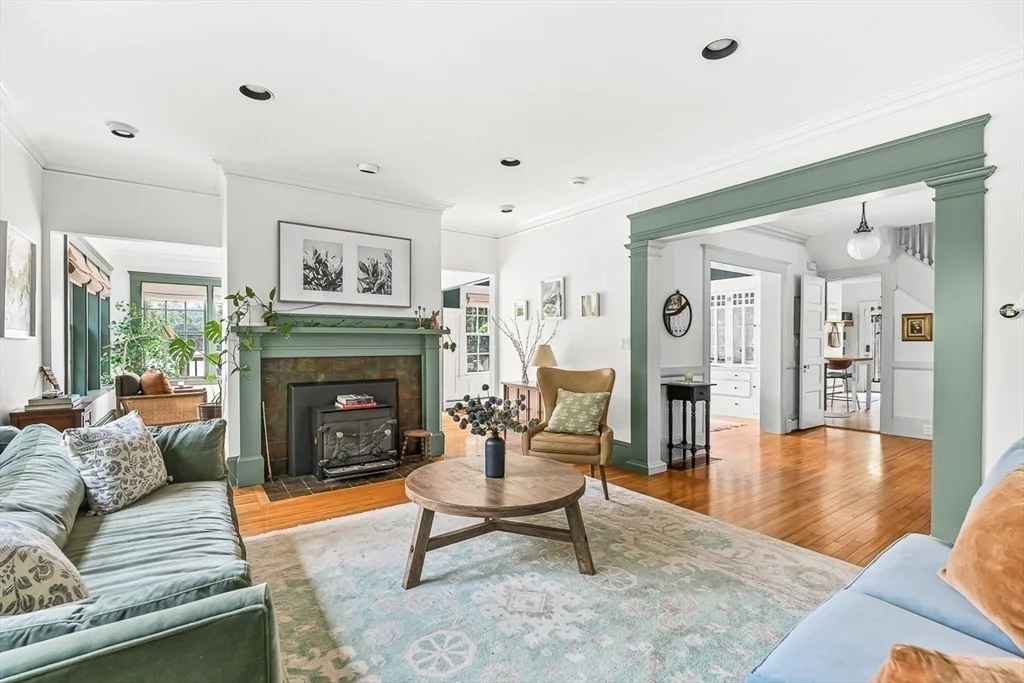 Photo of 9 Lakeview Terrace