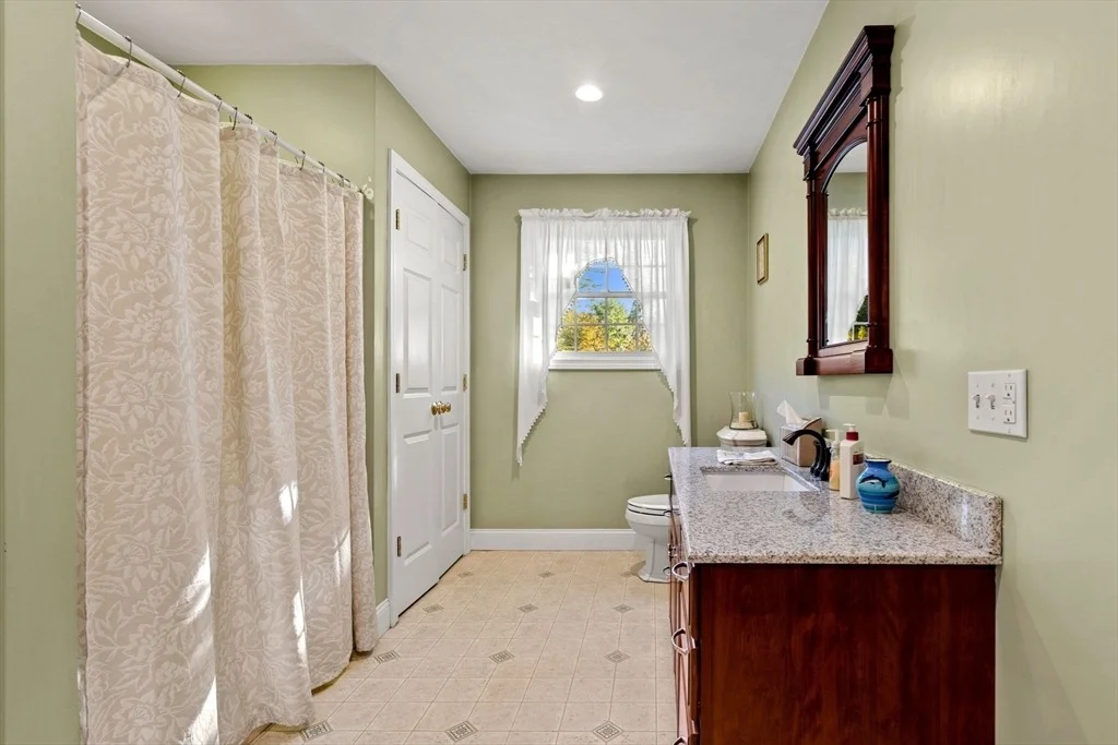Photo of 228 Common Ln.
