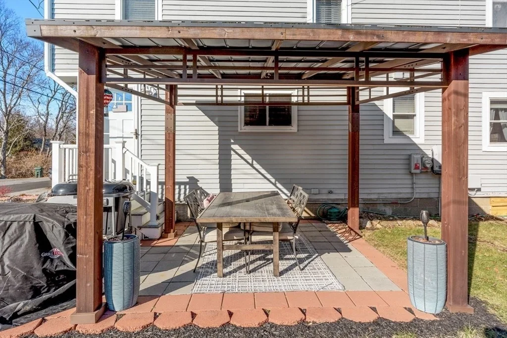 Photo of 122 June St.