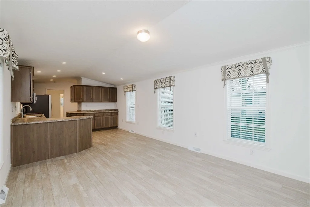 Photo of 80 Bally Dr