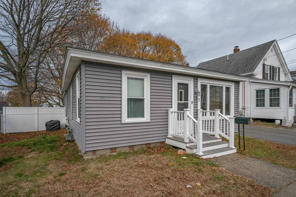 Photo of 7 Field Ave