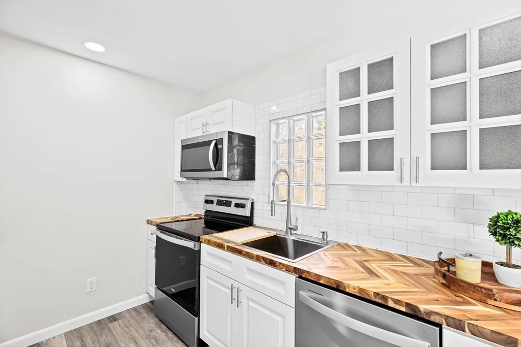 Photo of 107 Tea Rock Lane