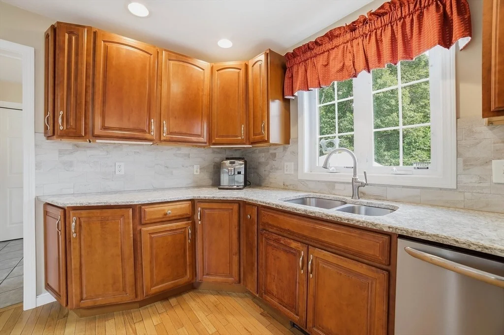 Photo of 10 Roberts Rd