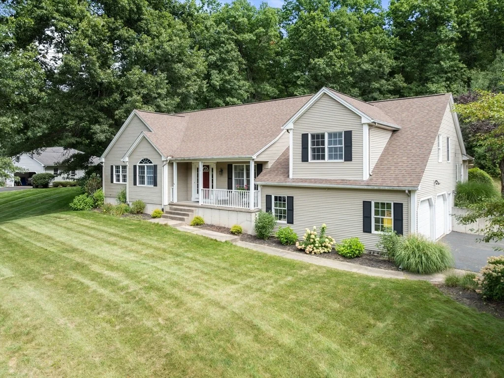 Photo of 75 Hillcrest Circle