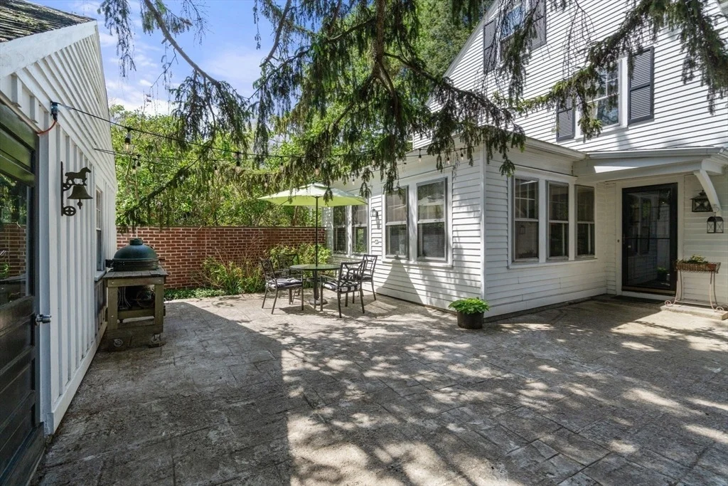 Photo of 96 Hudson Rd