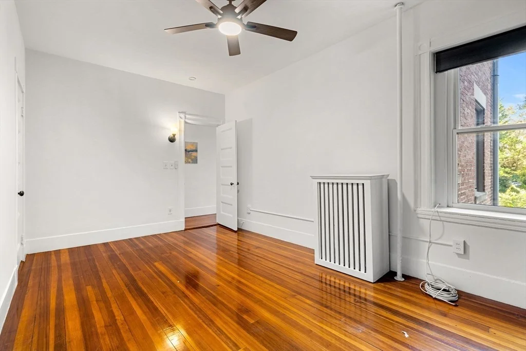 Photo of Unit 3 at 17 Park Vale