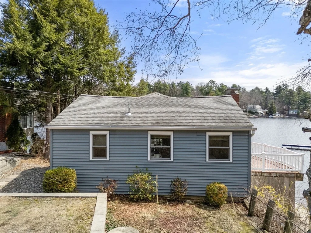 Photo of 33 Pine Tree Dr