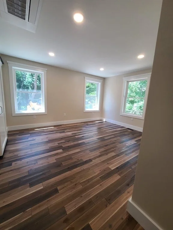 Photo of 2774 Greenwich Rd