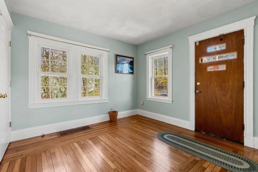 Photo of 12 Lake Ave