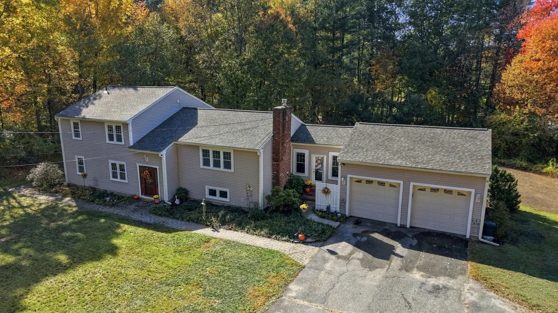 Photo of 401 Longley Rd