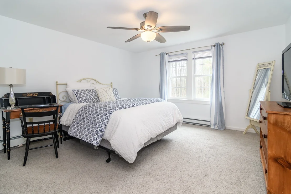 Photo of 2 Sawmill Cir
