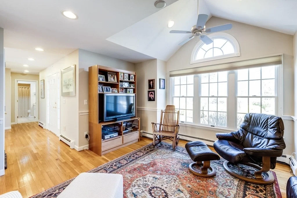 Photo of 80 Clipper Way