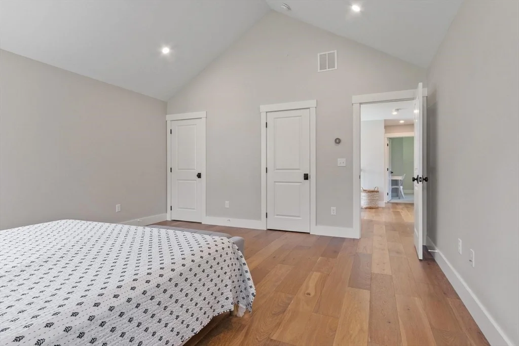 Photo of 370 Flat Hill Rd