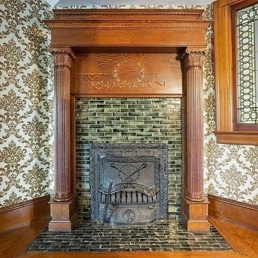 Photo of 1179 Main St