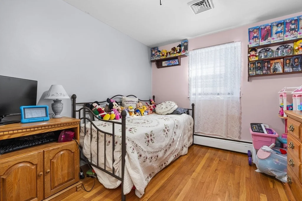 Photo of 85 Marion Ave