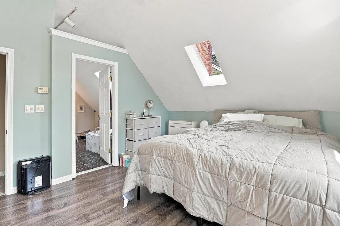Photo of 19 Forest Avenue