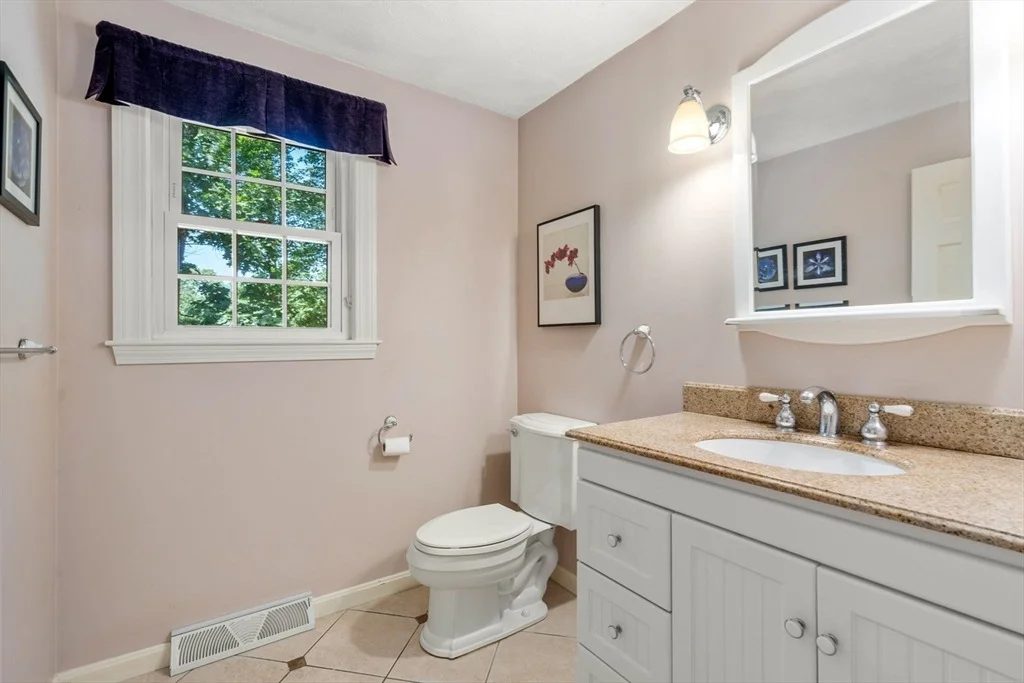 Photo of 40 Shadow Oak