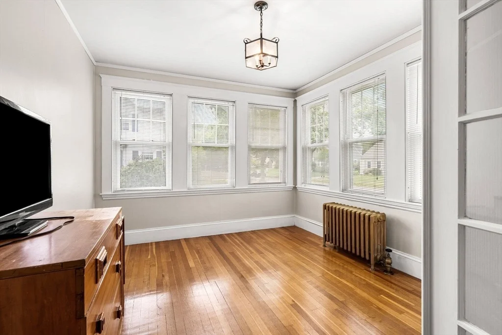 Photo of 8 Auburn Rd