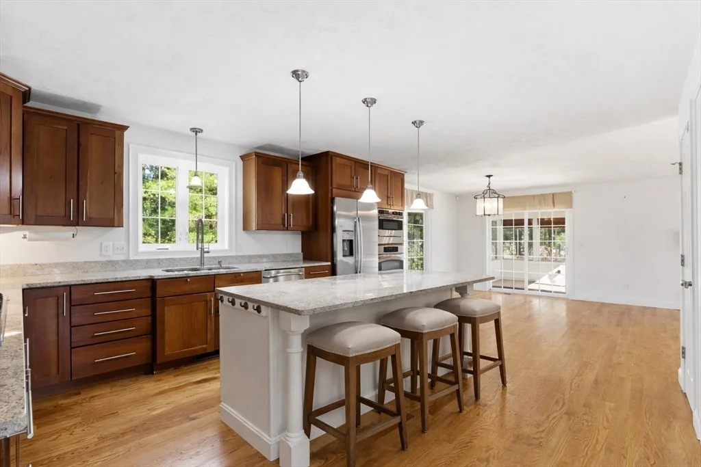 Photo of 8 Winterberry Ln