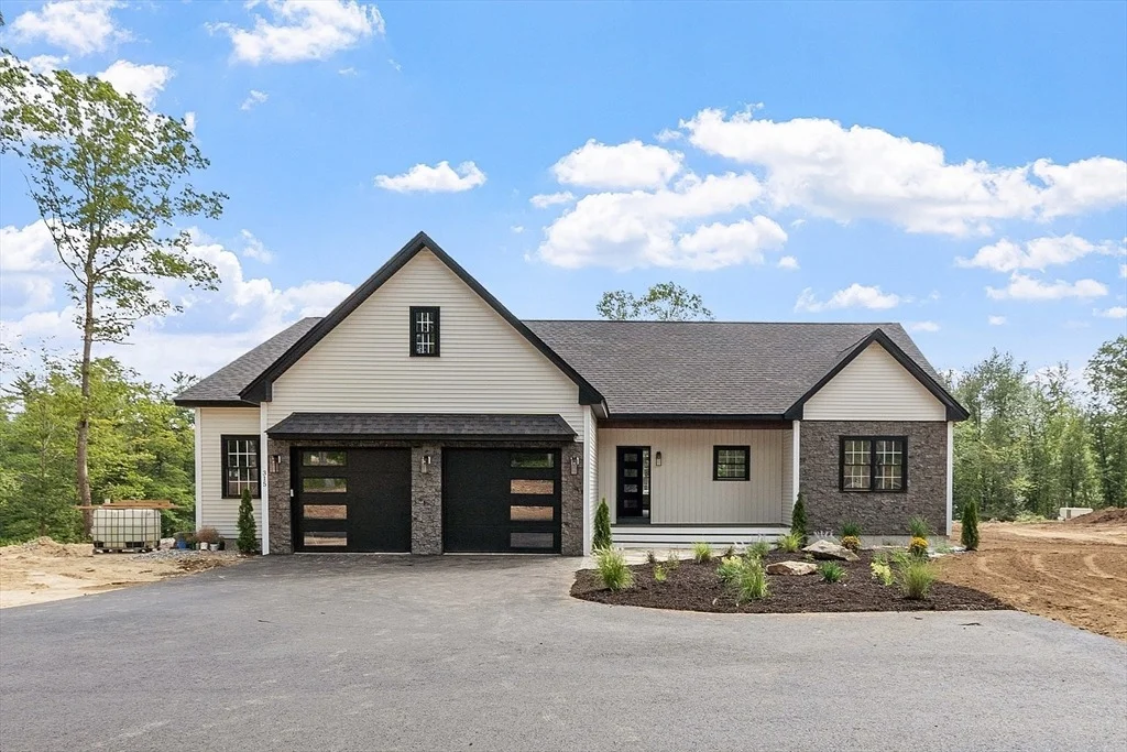 Photo of 315 Athol Rd