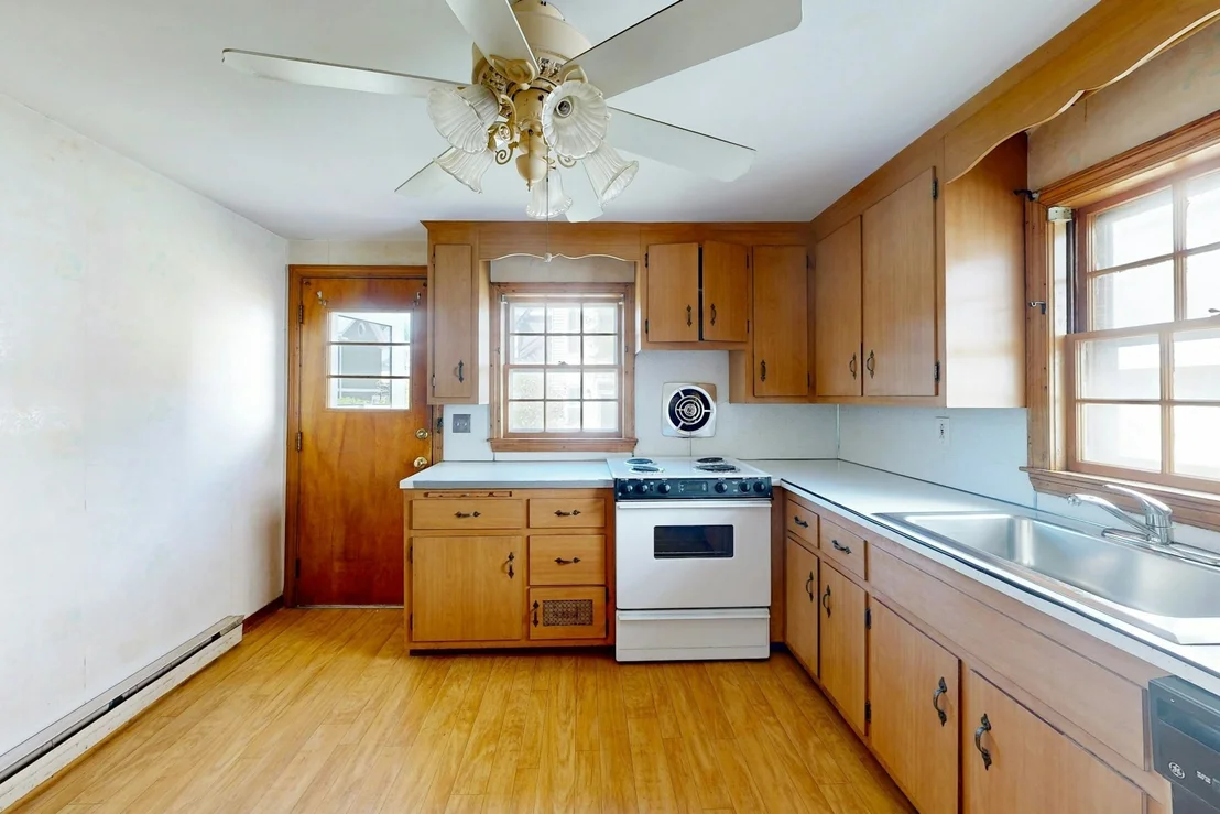 Photo of 20 Harvard St.