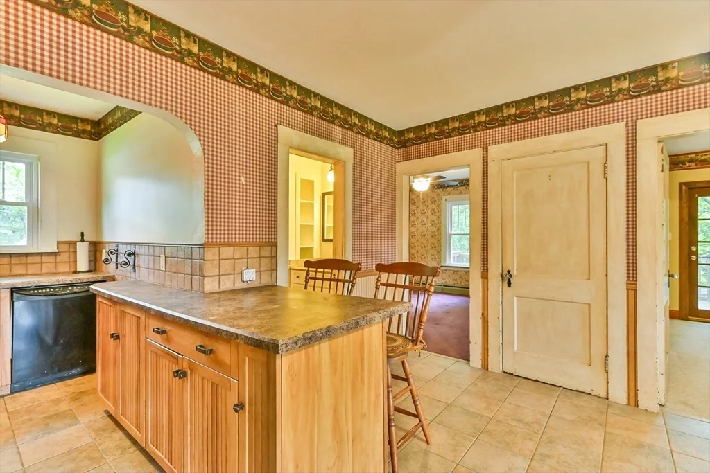 Photo of 134 Southbridge Rd.