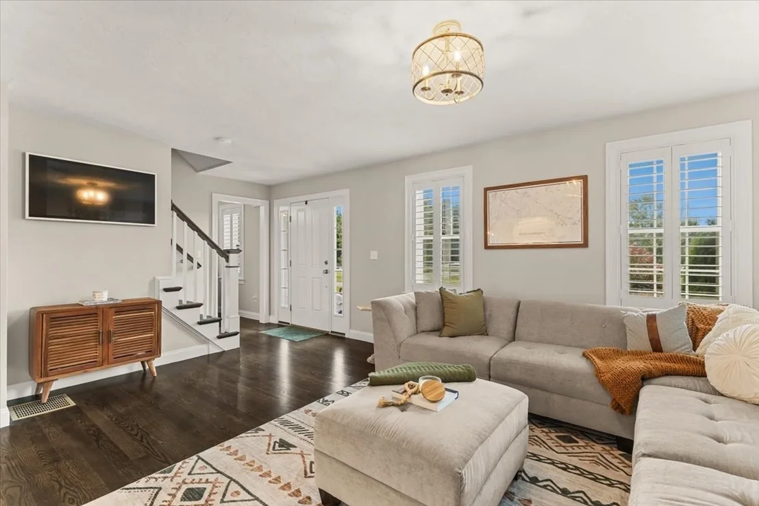 Photo of 32 Pocksha Dr