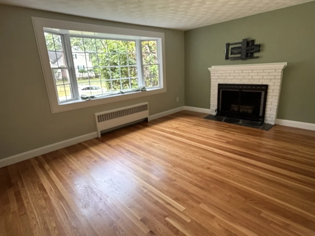 Photo of 7 Wayne Dr