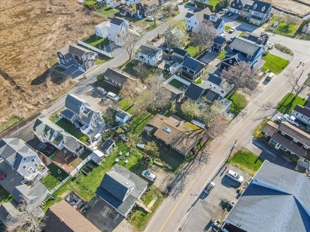 Photo of 64 Central St