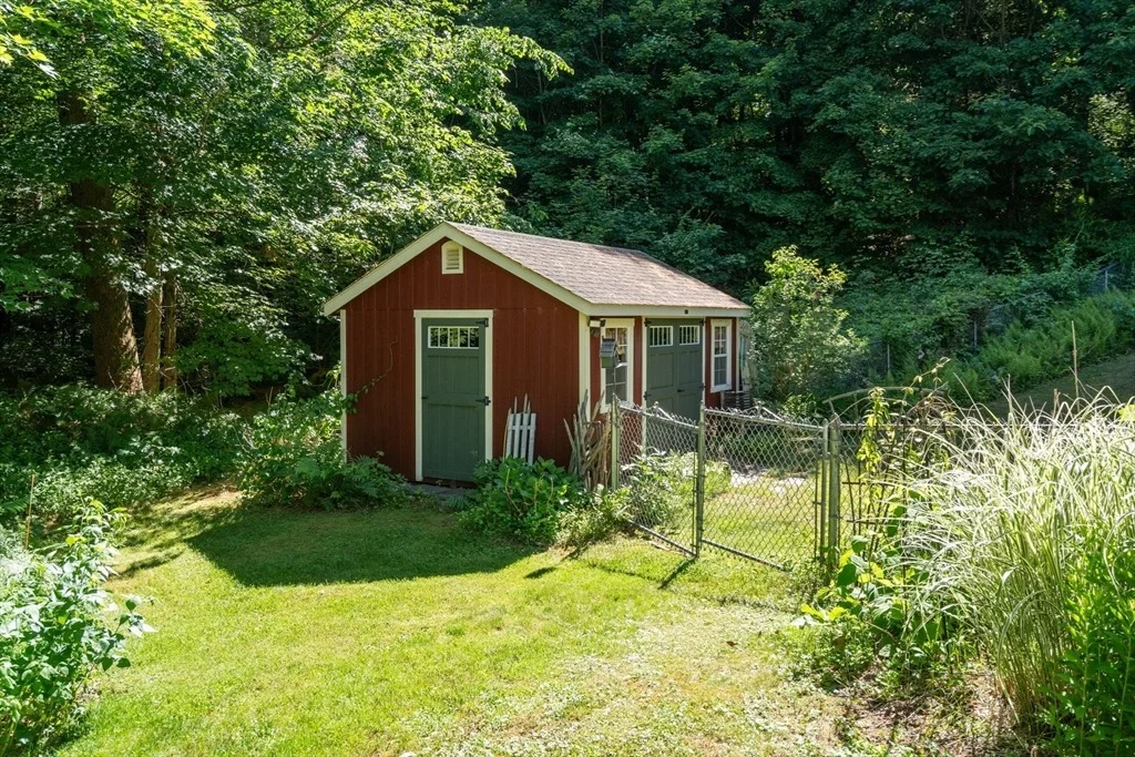 Photo of 12 Hillside Dr