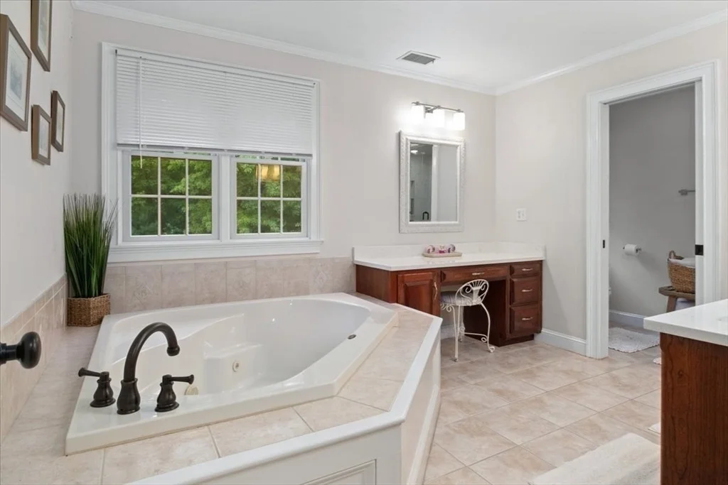 Photo of 22 Dover Dr
