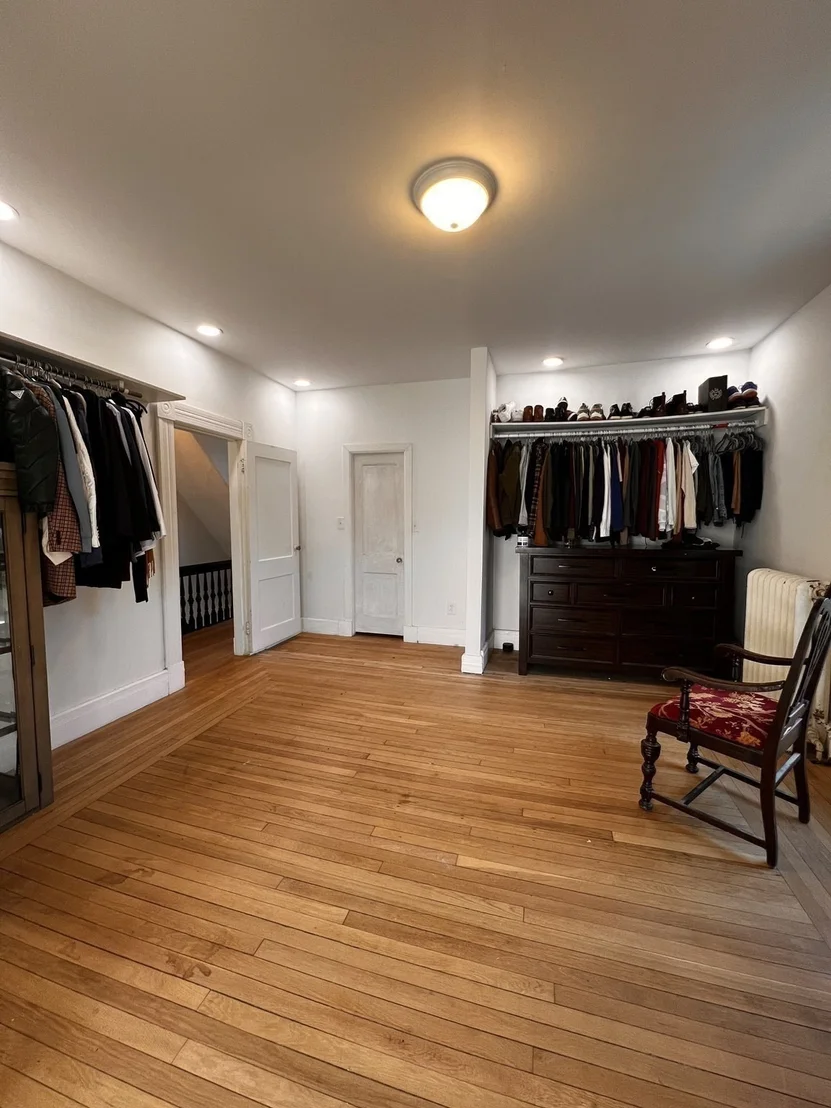 Photo of 186 Buckingham St.