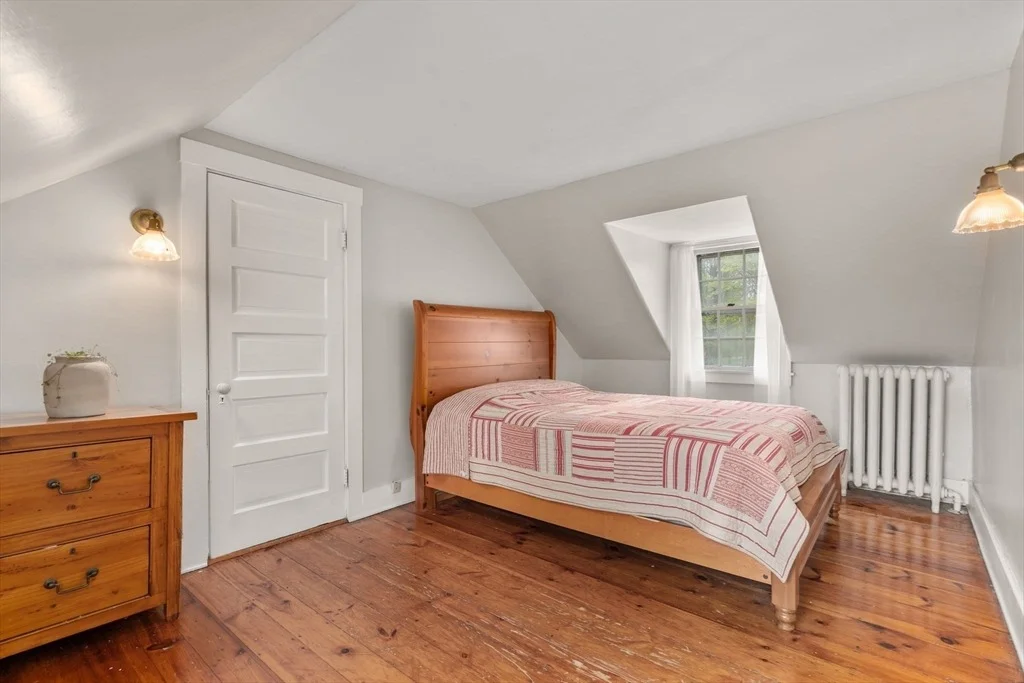 Photo of 187 Mill St