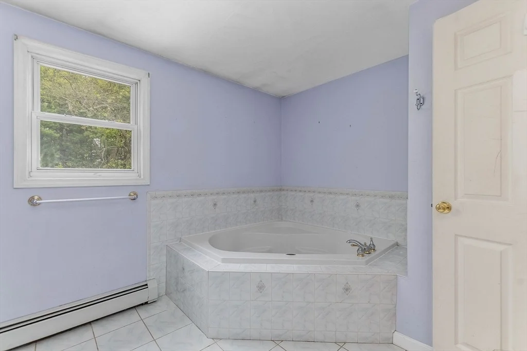 Photo of 137 Eleanor Dr