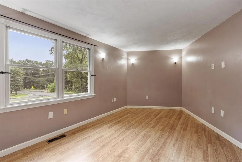 Photo of 2 Stratton Dr