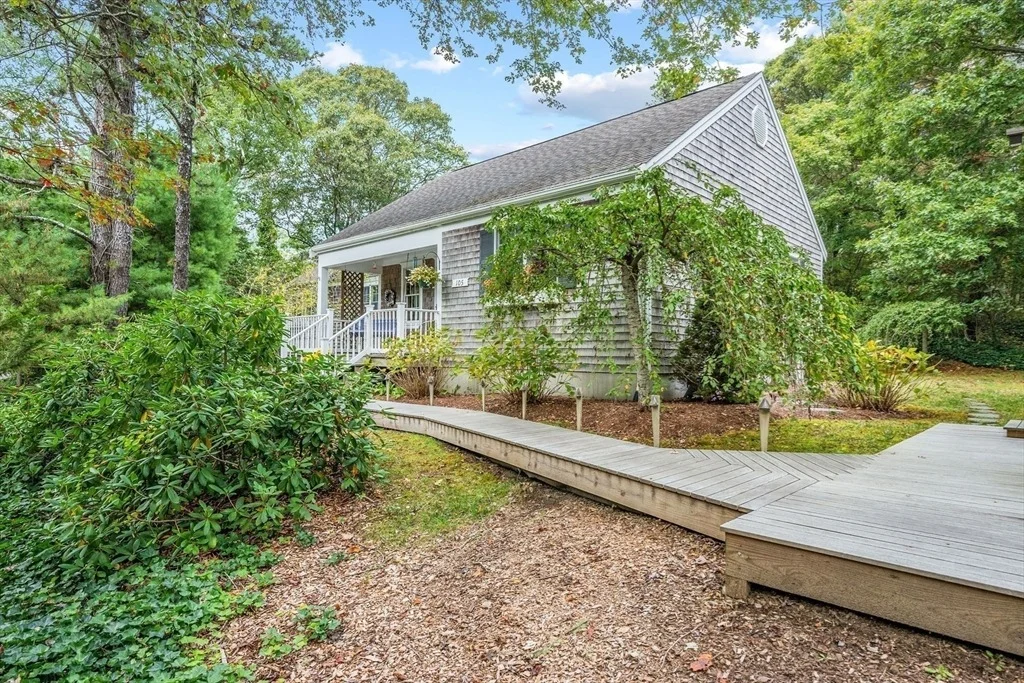 Photo of 105 Great Fields Rd